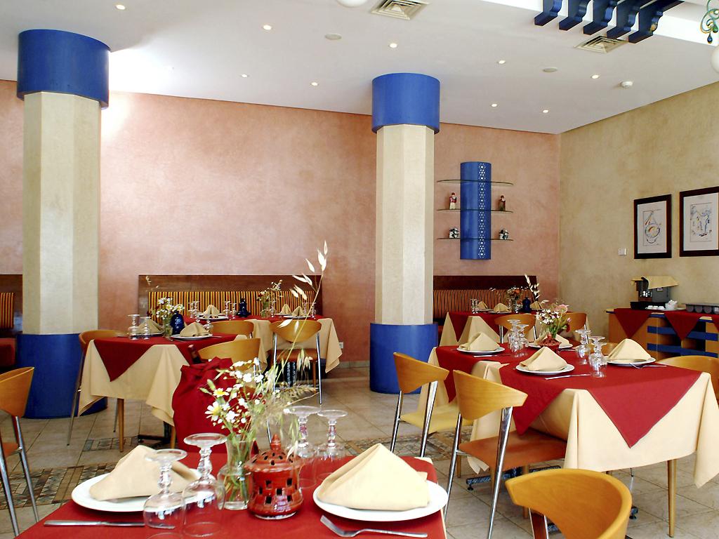 Hotel Ibis Al-Funajdik Zewnętrze zdjęcie