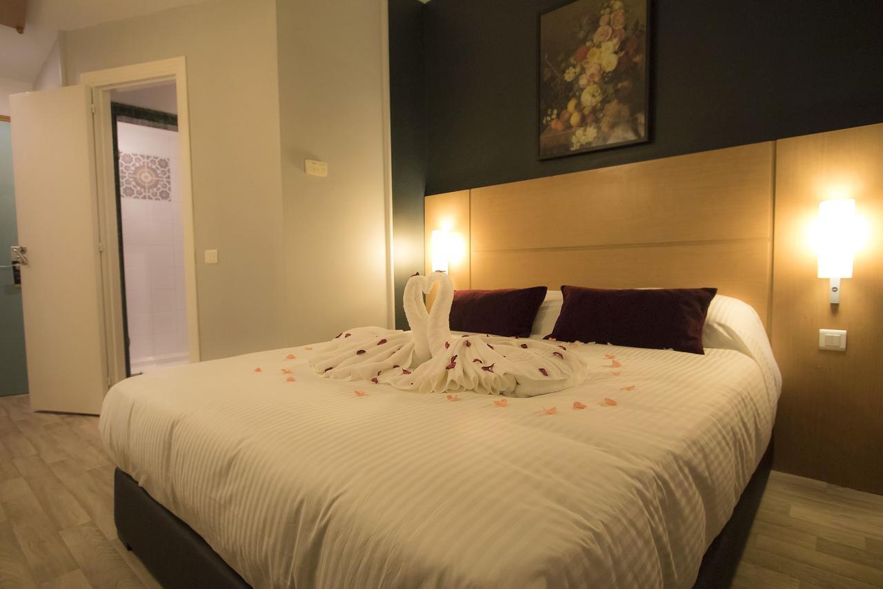 Hotel Ibis Al-Funajdik Zewnętrze zdjęcie