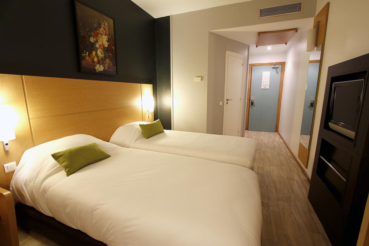Hotel Ibis Al-Funajdik Zewnętrze zdjęcie